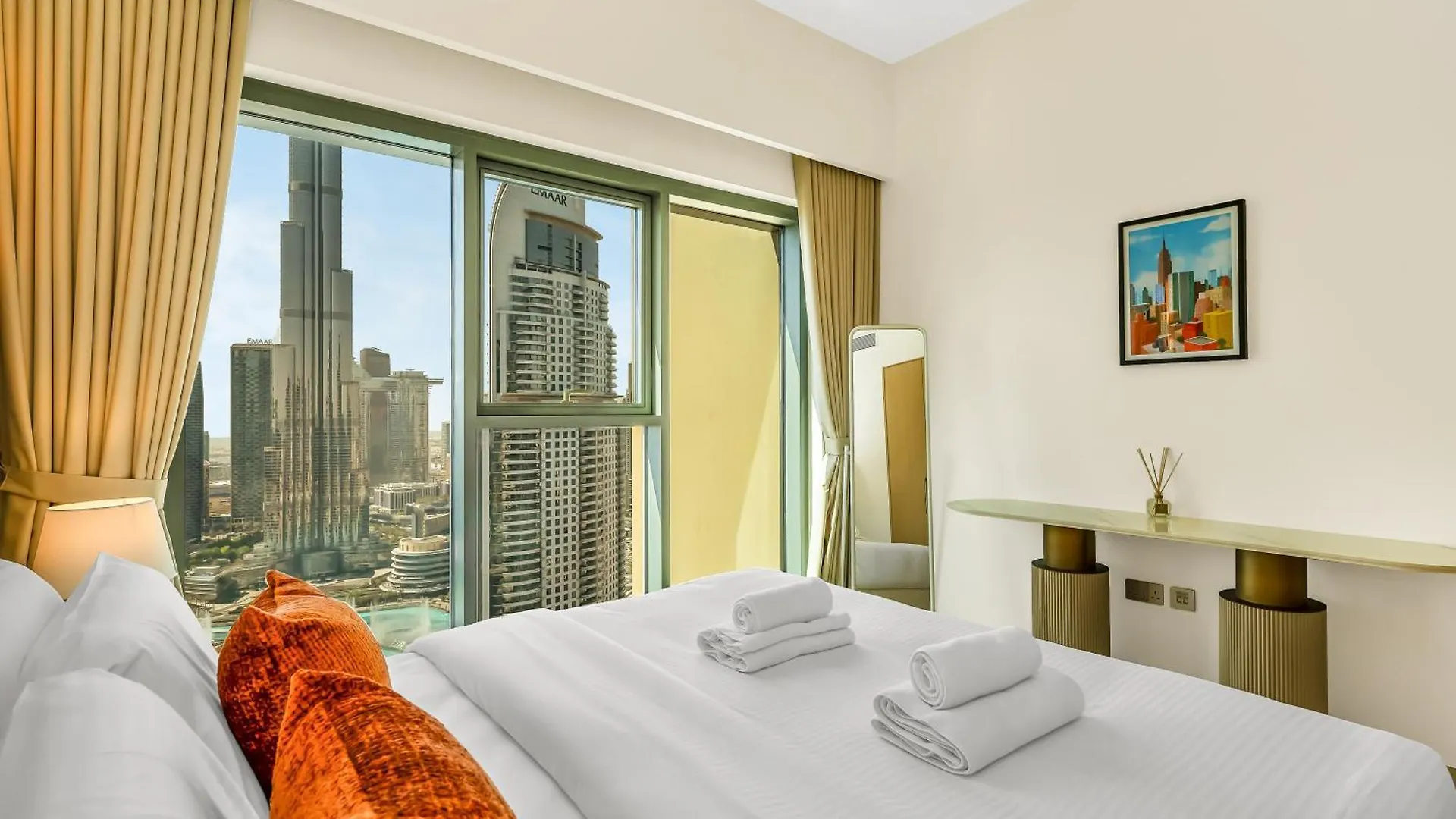 New! Panoramic Burj Khalifa Views At Burj Royale Apartment Dubai