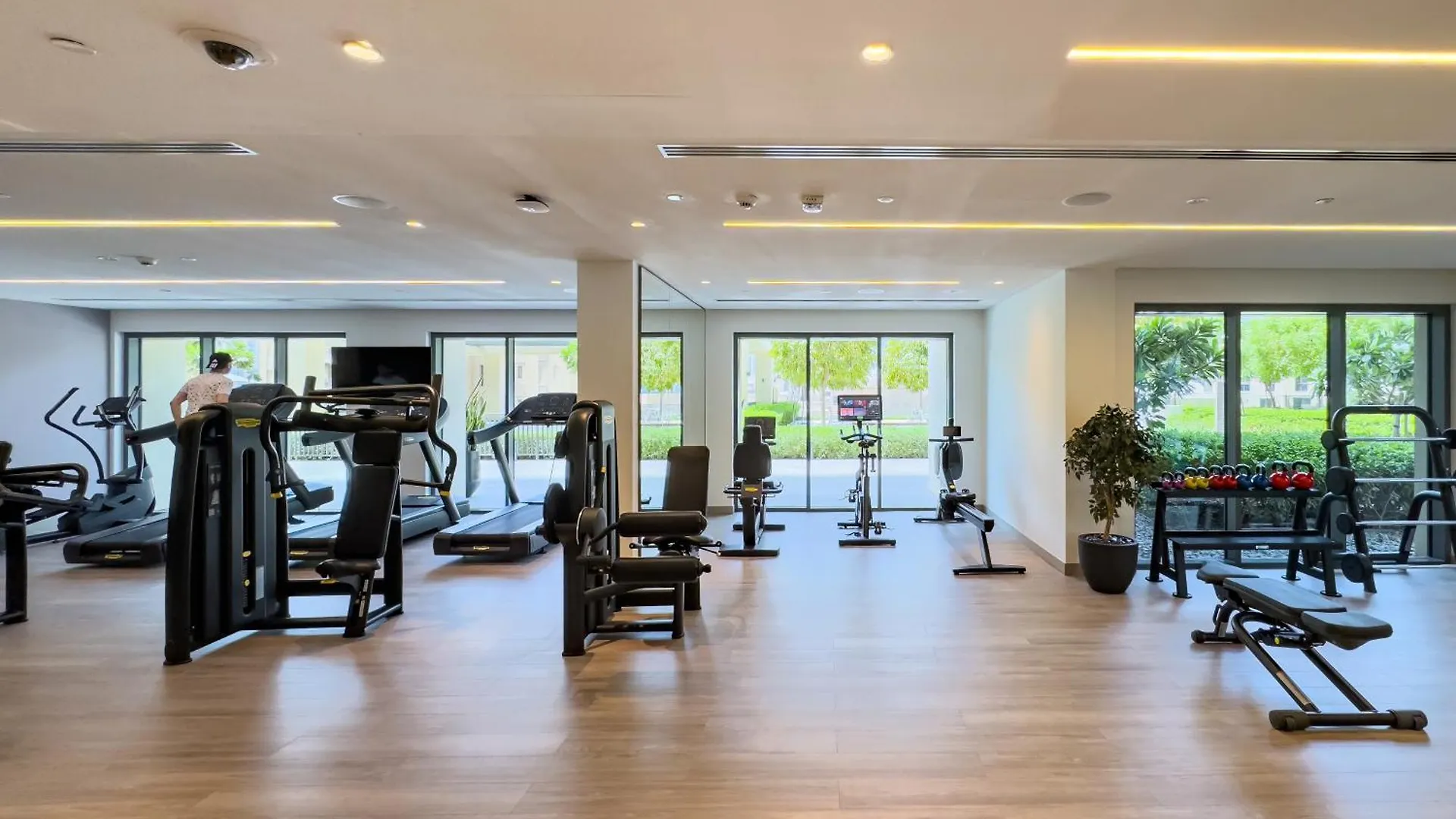 New! Panoramic Burj Khalifa Views At Burj Royale Apartment Dubai