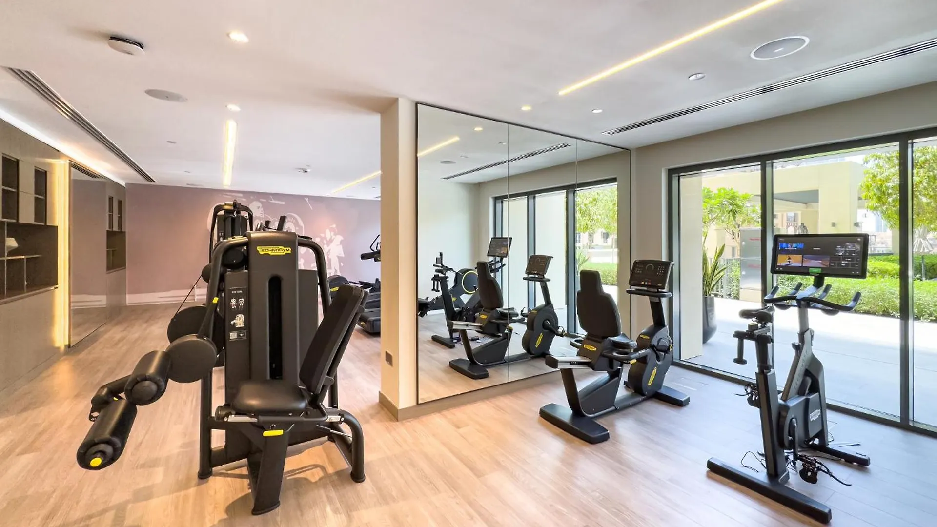 New! Panoramic Burj Khalifa Views At Burj Royale Apartment Dubai 0*,