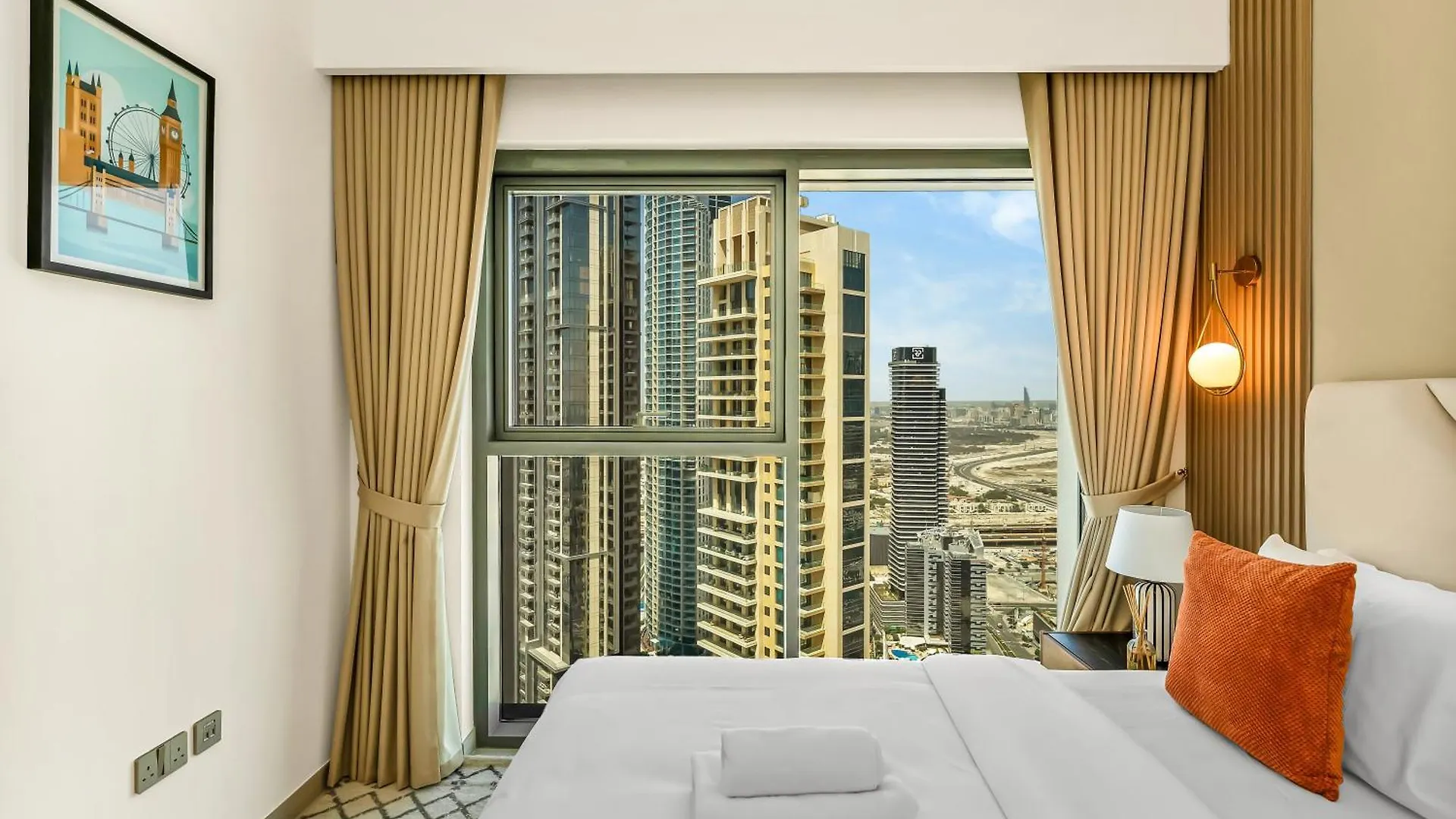 New! Panoramic Burj Khalifa Views At Burj Royale Apartment Dubai 0*,