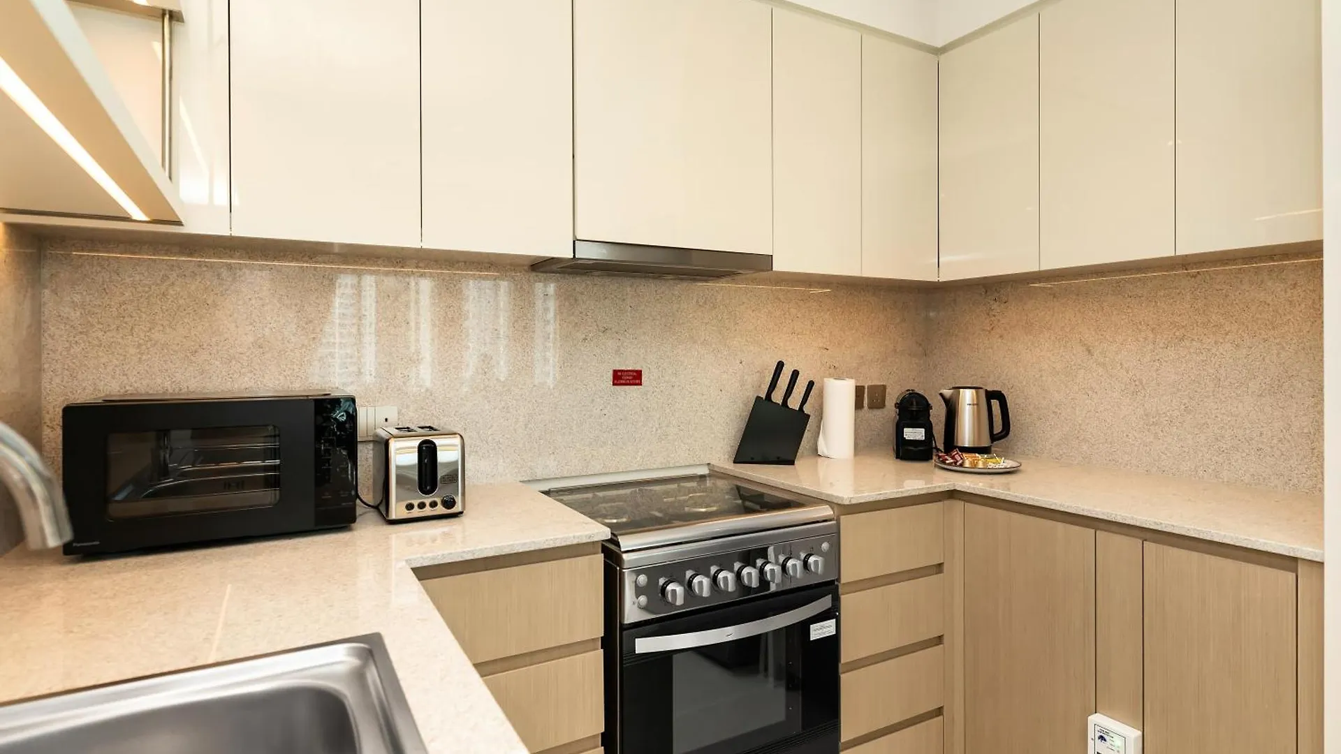 New! Panoramic Burj Khalifa Views At Burj Royale Apartment Dubai United Arab Emirates