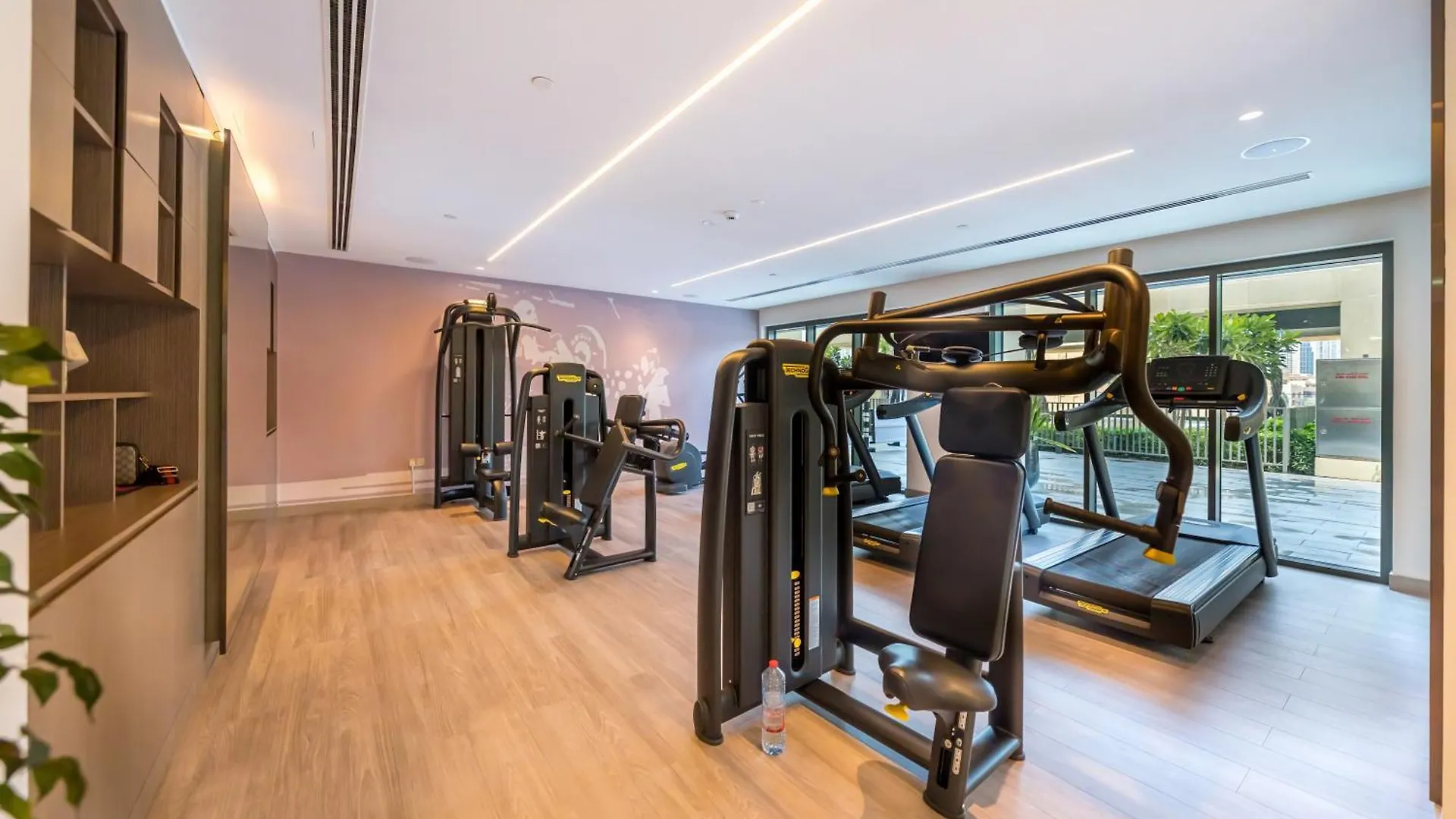 New! Panoramic Burj Khalifa Views At Burj Royale Apartment Dubai