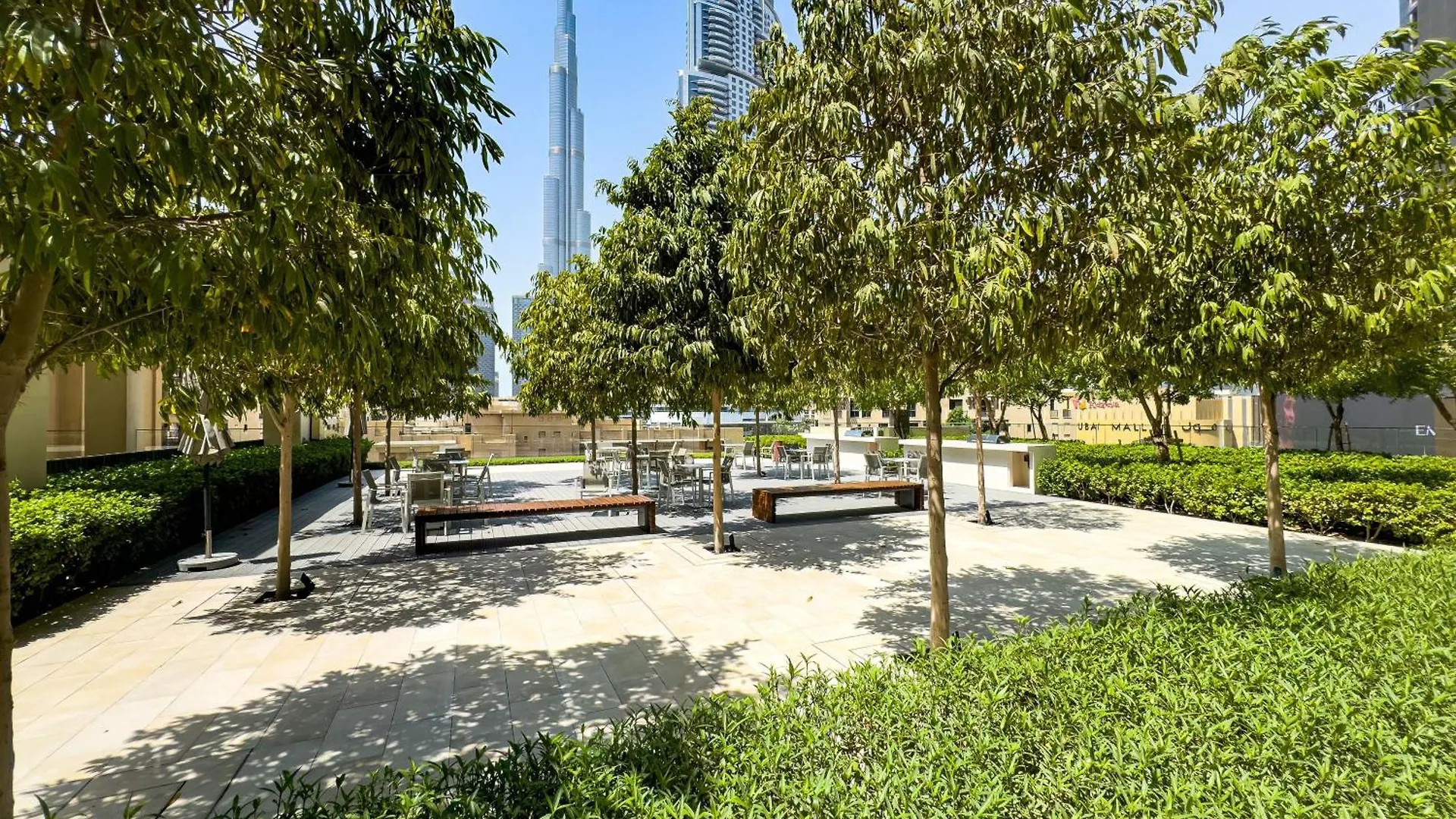 New! Panoramic Burj Khalifa Views At Burj Royale Apartment Dubai